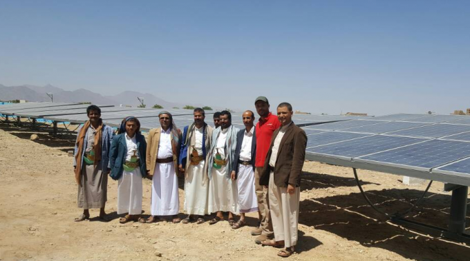예멘에 있는 마을 물 공급을 위한 90kw 태양 물 양수 변환장치